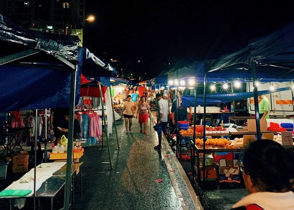 pasar-malam-food-store-night-market-malaysia-