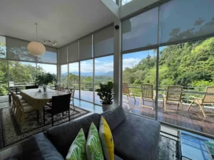 Glass House Bungalow Bentong - Living room