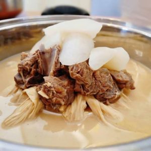 Cantonese_Style_Lamb_Stew_with_Bean_Curd_There’s_A_Hot_Pot_Restaurant