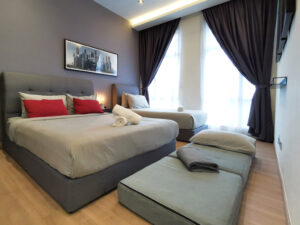 artsy-guesthouse-master-bedroom-floor-mattress