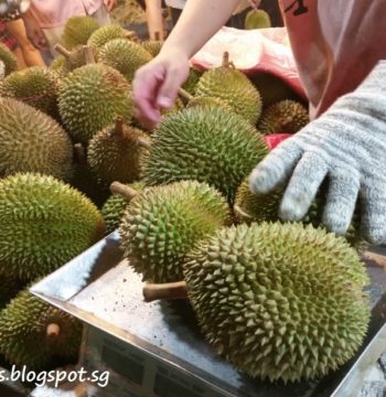 PASAR-MALAM-Taman-Puteri-Wangsa-durian-store