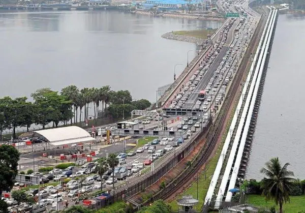 [Image: causeway-link-johor-bahru-singapore-600x419.jpg]