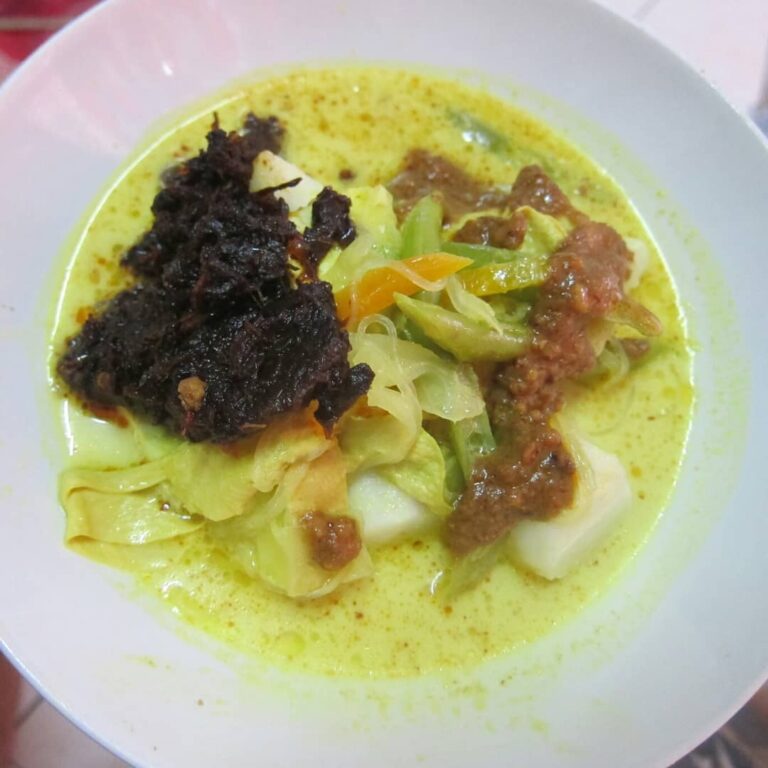 Rendang Seafood Curry