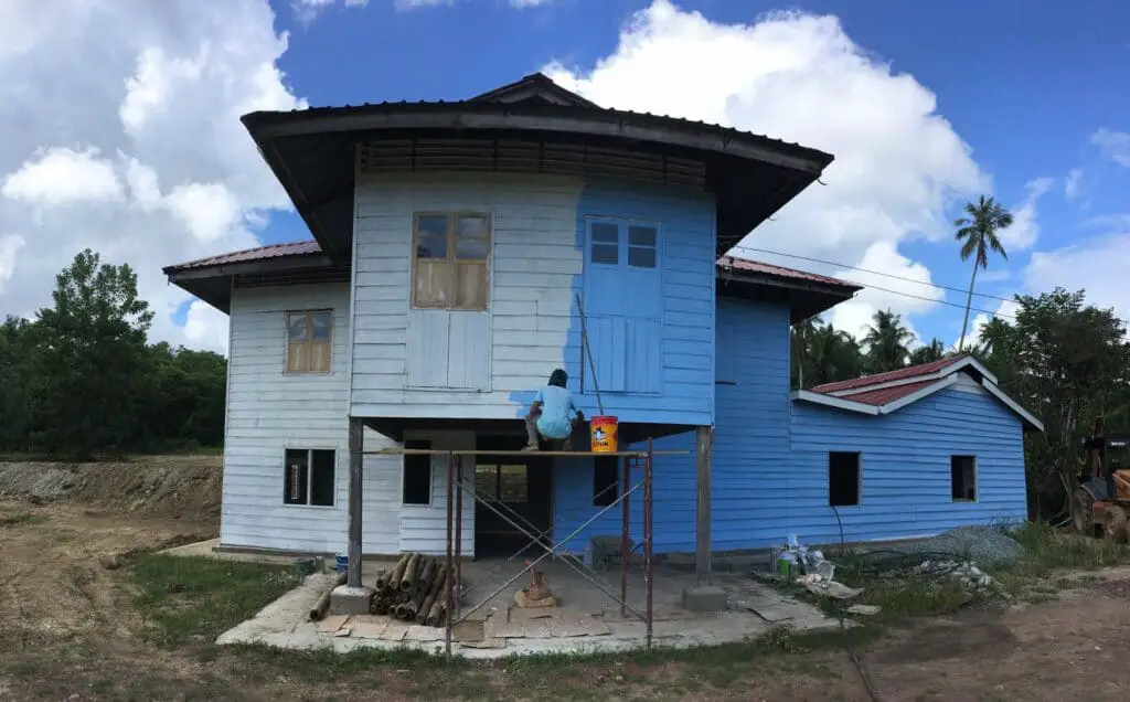 Ukkay-Kudat-Airbnb-Painting-Renovation