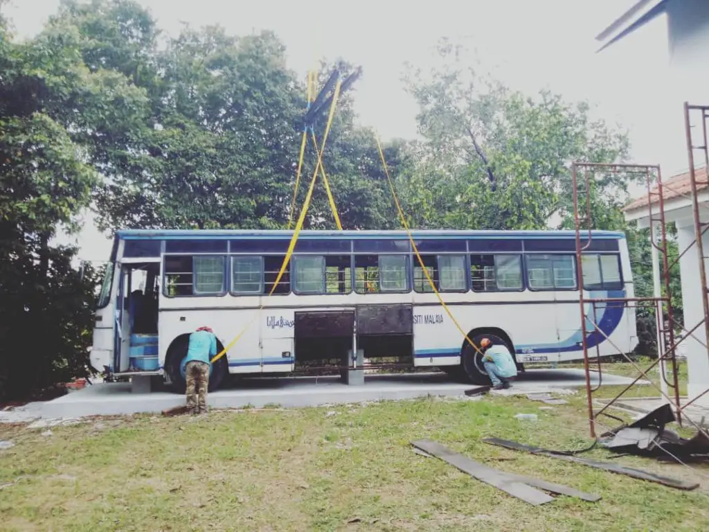 Crane-Rumah-No2-converted-BnB-bus-UM