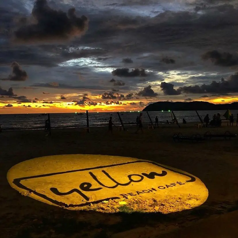 Yellow-cafe-langkawi-sign