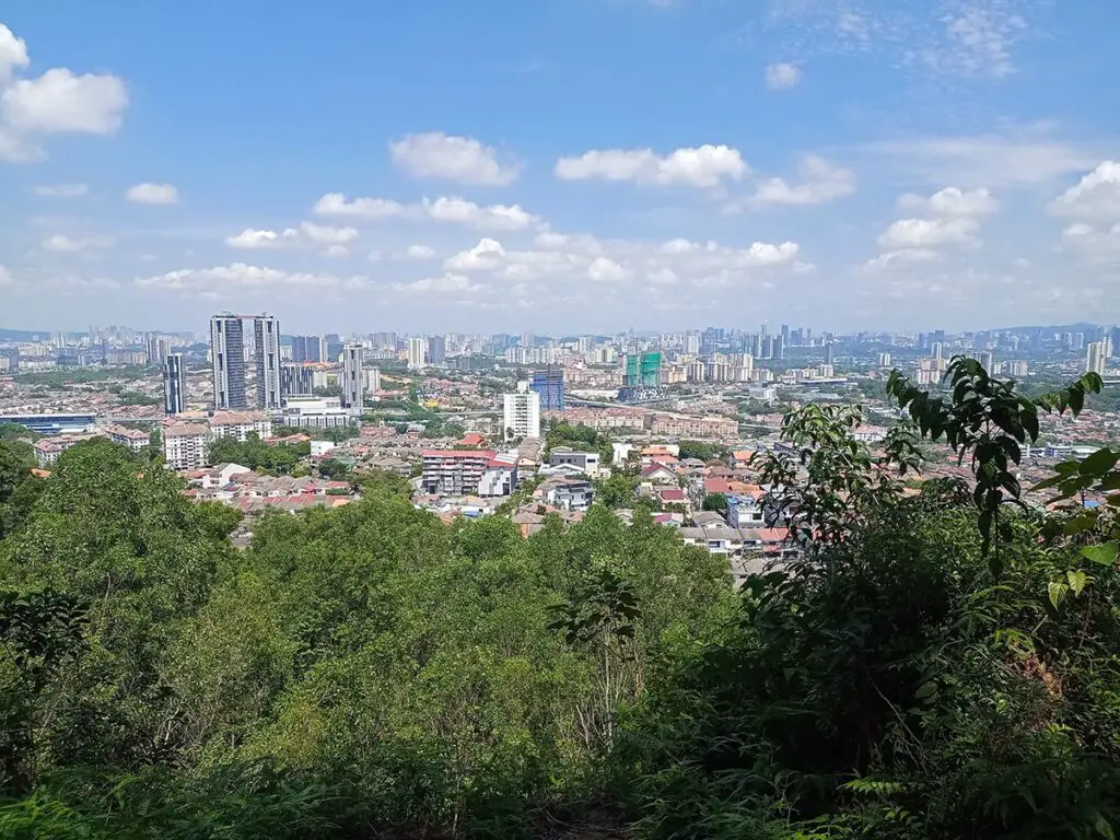 ketumbar-hill-hiking-kl-view