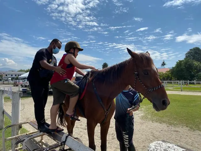 Horse-Riding-at-RubingaEquestrianPark