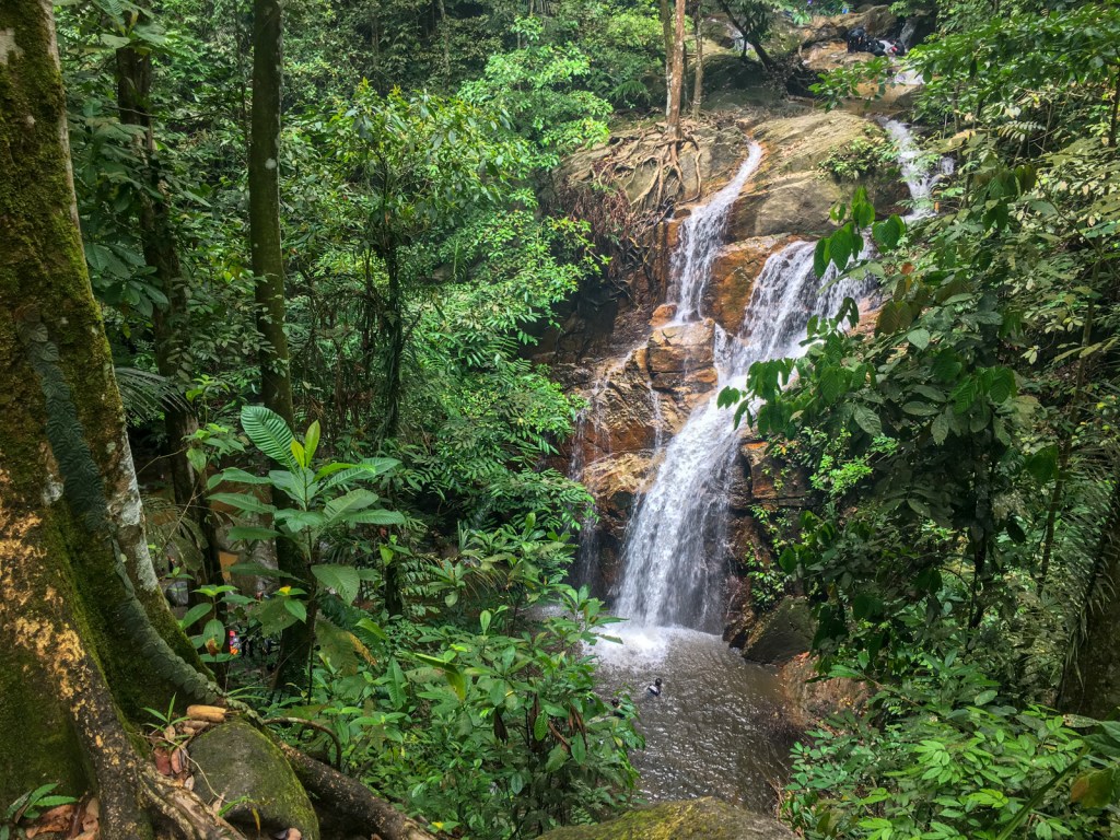 Sungai-Pisang-waterfall-rawang-selangor-malaysia