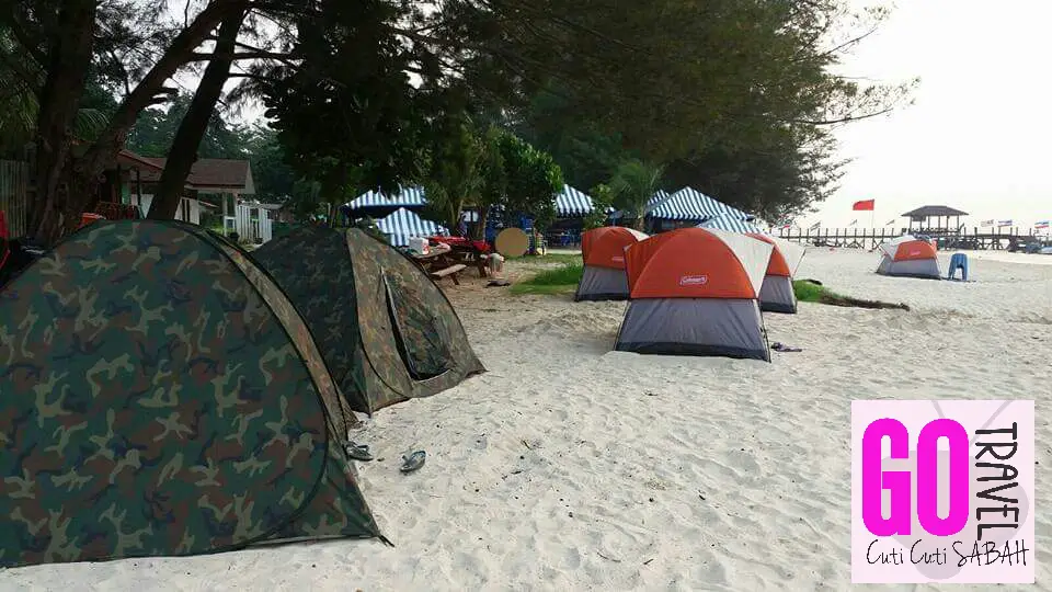 camping-at-Mamutik-Island-sabah