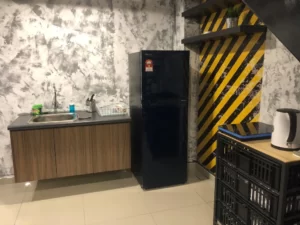 Escápade Prison Theme Hotel-kitchen