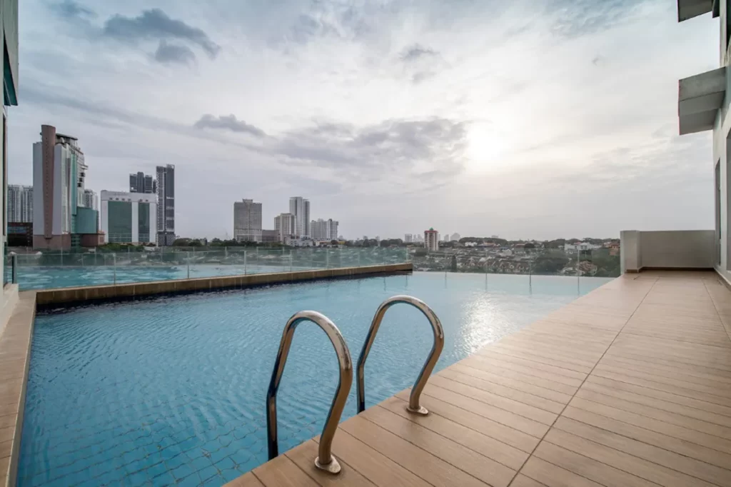 KSL-city-Airbnb-apartment-with-private-swimming-pools