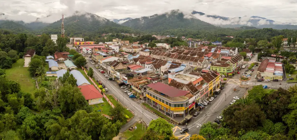 kuala-kubu-bharu-town-selangor-malaysia