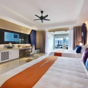 Executive-Pool-Suite-Room-Lexis-Penang