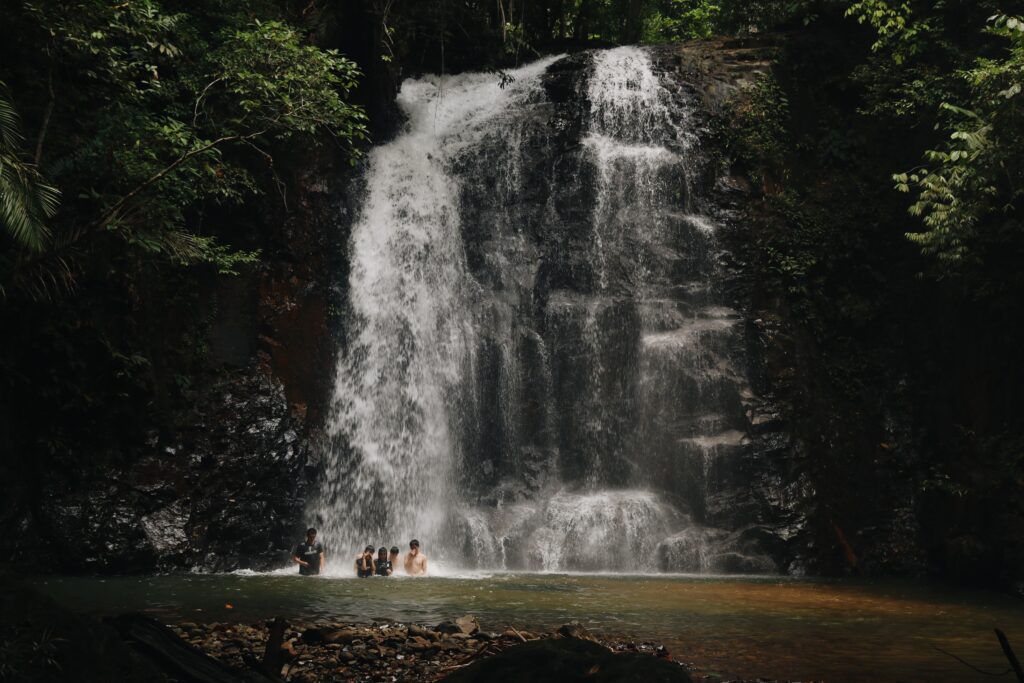 waterfalls-in-taman-negara-johor-endau-rompin